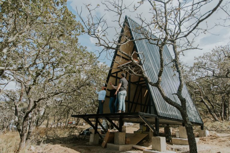 Comment lire un devis cabane bois avec sanitaire sans te faire avoir ?